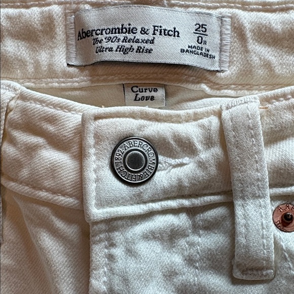 Abercrombie & Fitch Ultra High Rise 90s Curve Love Relaxed Jeans Size 25 - Picture 6 of 11
